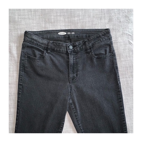 Black Old Navy Super Skinny Jeans • Size 6 - Picture 3 of 5